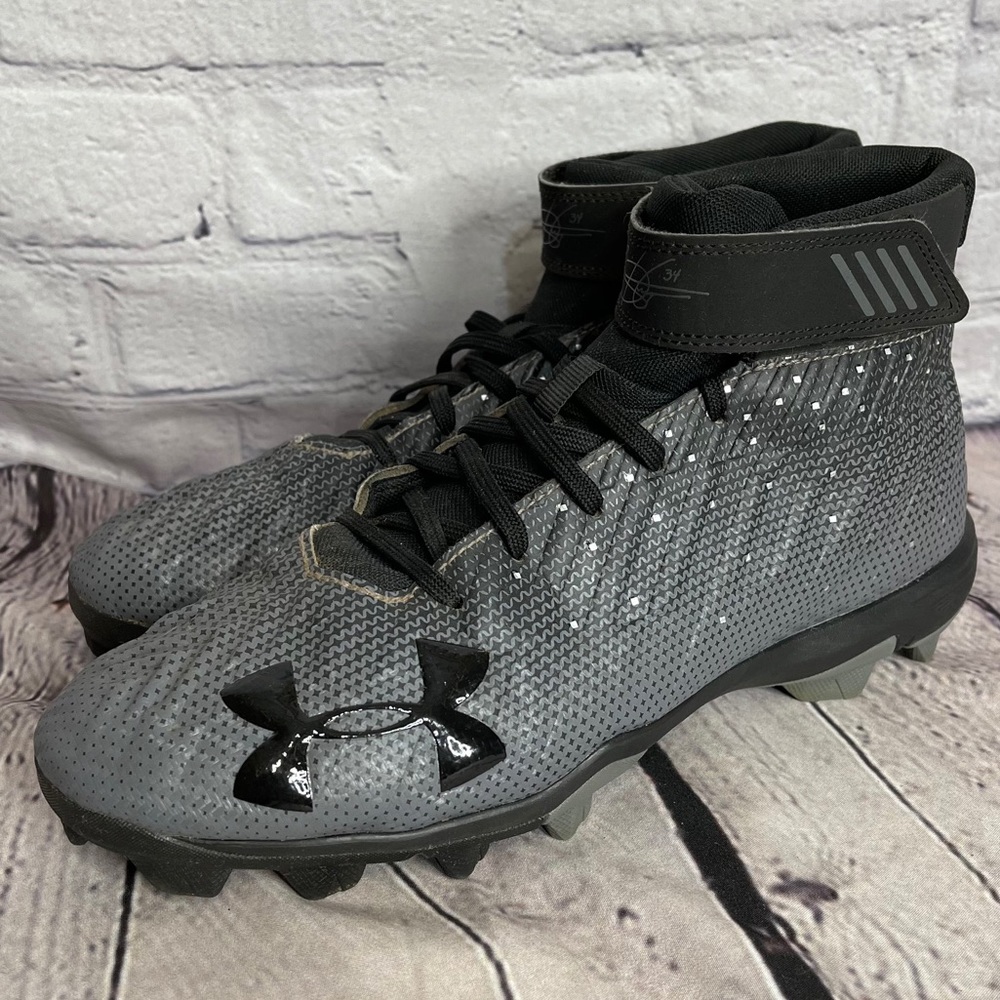 UNDER ARMOUR HARPER RM BLACK BASEBALL CLEAT